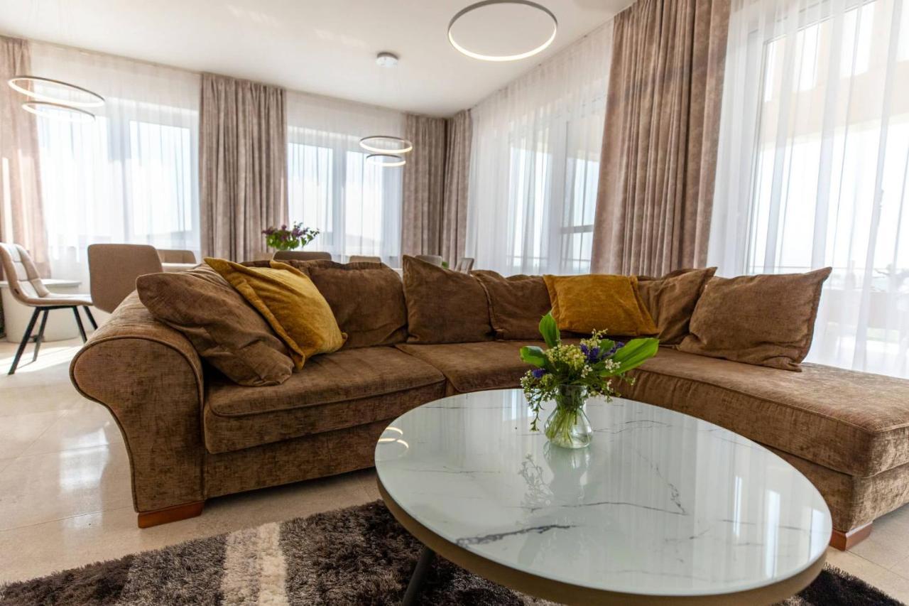 Aszuvilag Rezidencia With Sauna & Jacuzzi Legyesbenye Екстер'єр фото