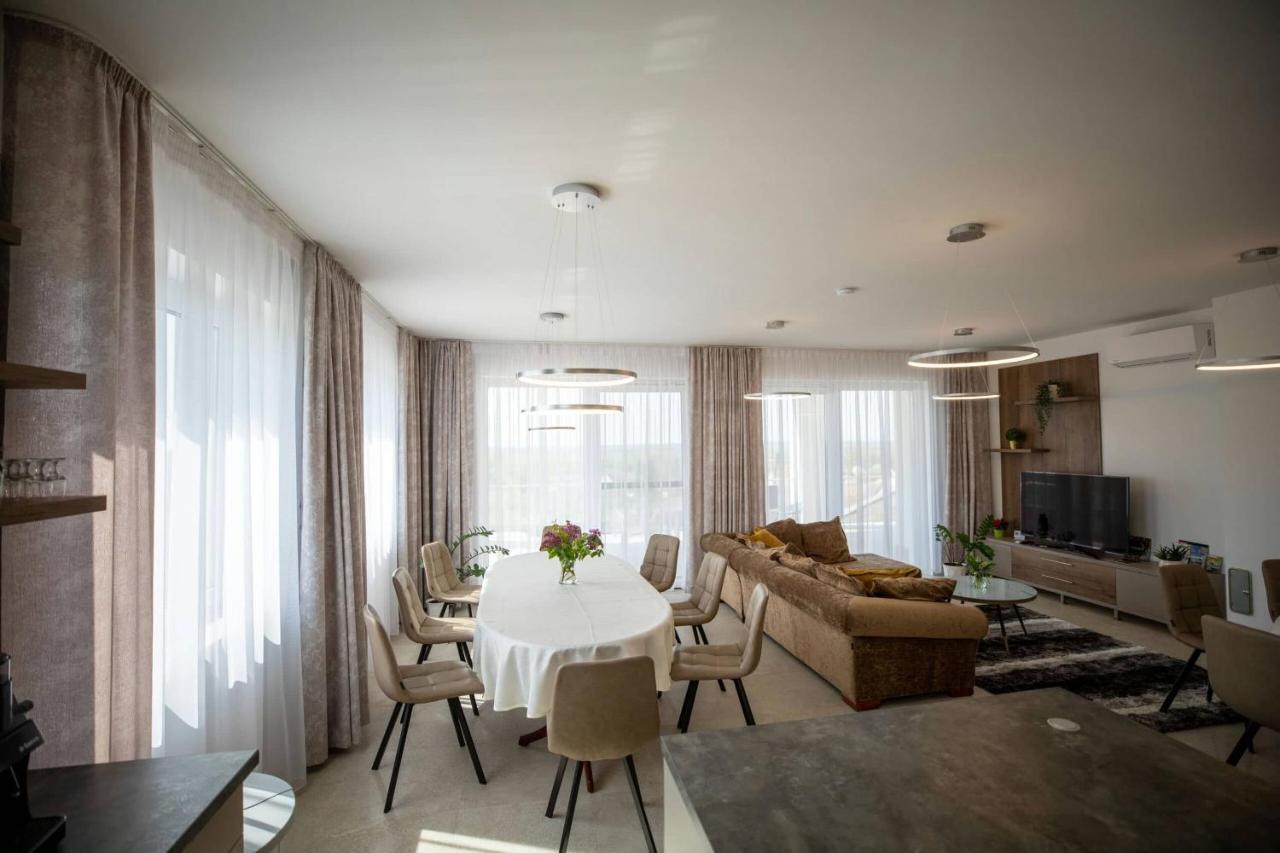 Aszuvilag Rezidencia With Sauna & Jacuzzi Legyesbenye Екстер'єр фото