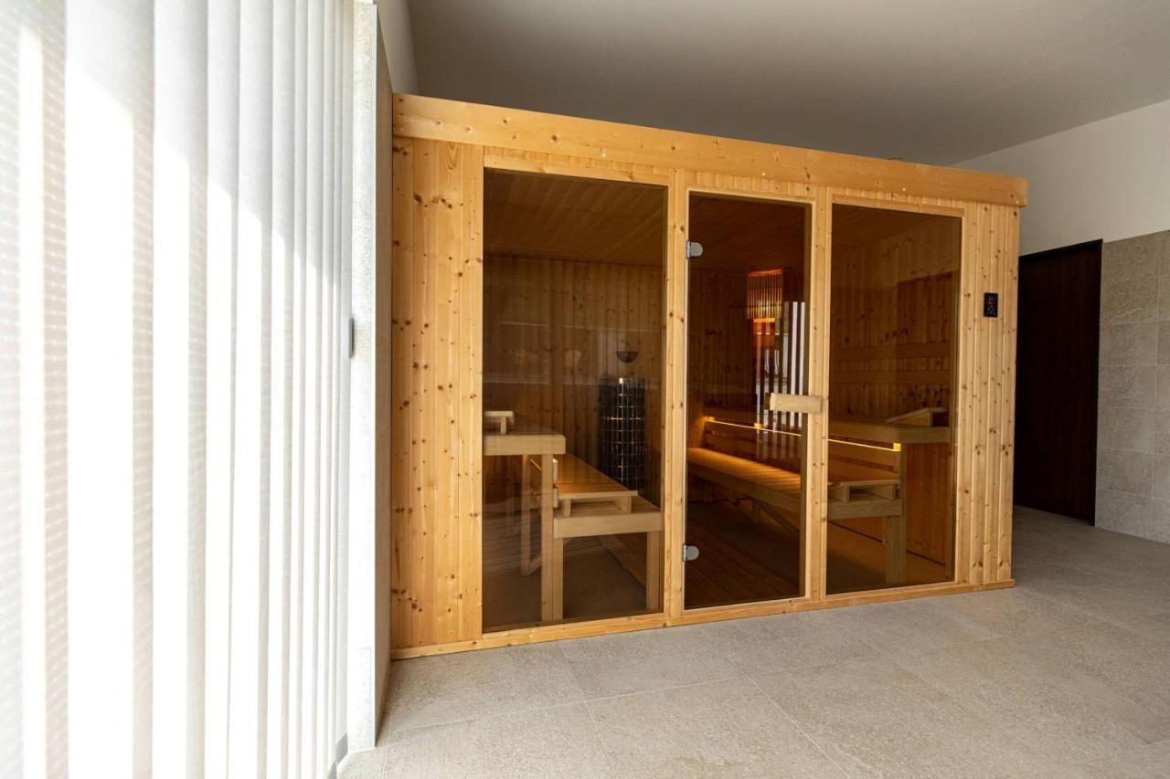 Aszuvilag Rezidencia With Sauna & Jacuzzi Legyesbenye Екстер'єр фото
