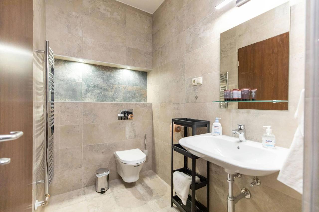 Aszuvilag Rezidencia With Sauna & Jacuzzi Legyesbenye Екстер'єр фото
